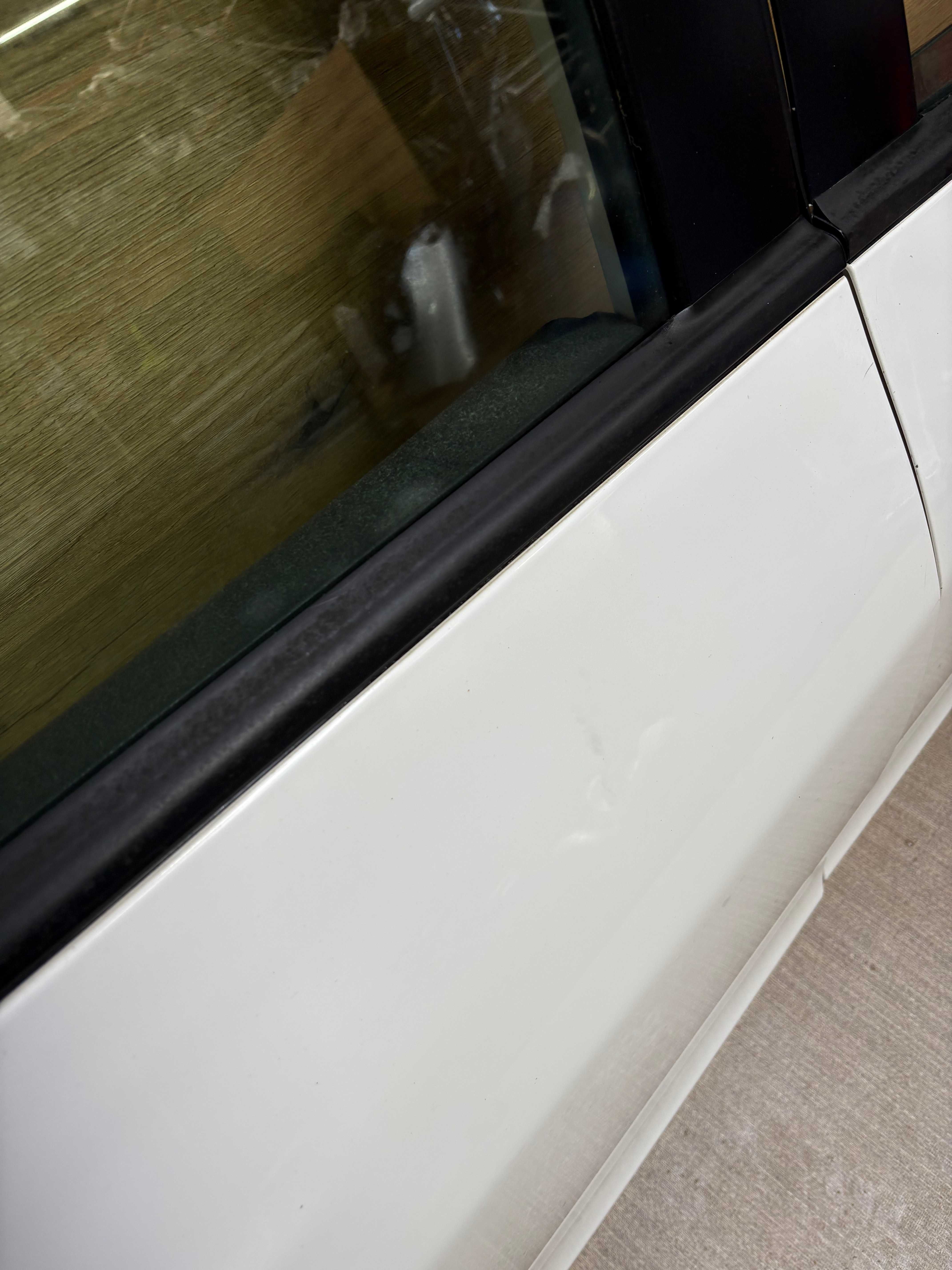 drzwi przednie tylne prawe hyundai ix35 kolor tcw