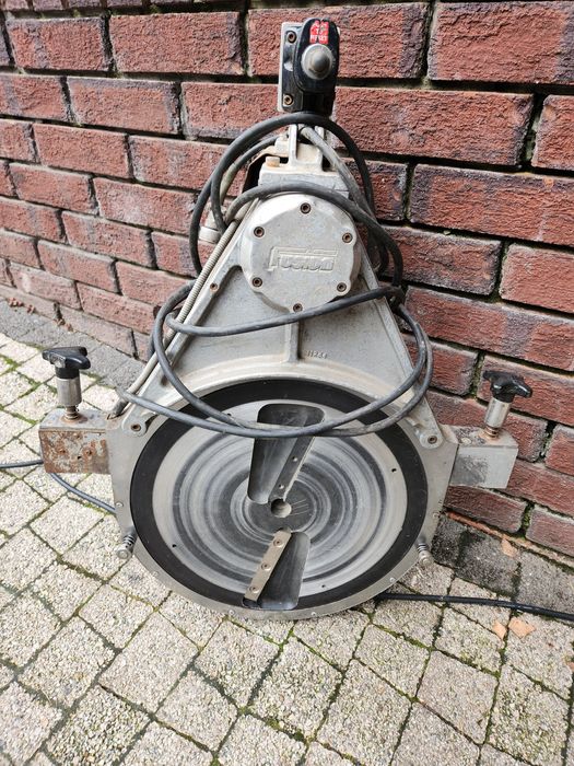 Zgrzewarka doczołowa do rur nóż