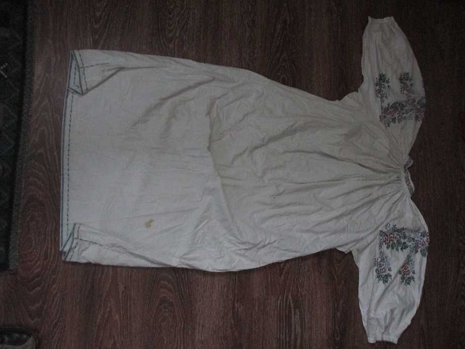 Гарна давня сорочка вишиванка(широкий рукав)