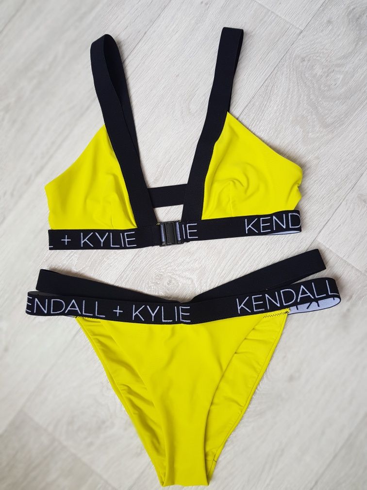 Купальник KENDALL+KYLIE. новий