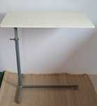 Mesa de apoio regulável
Altura maxima 94cm
Altura mínima 65cm
Tampo 40