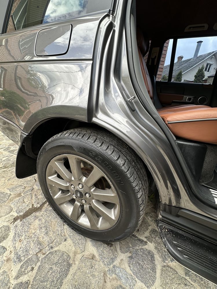Продам Land Rover Range Rover 2005