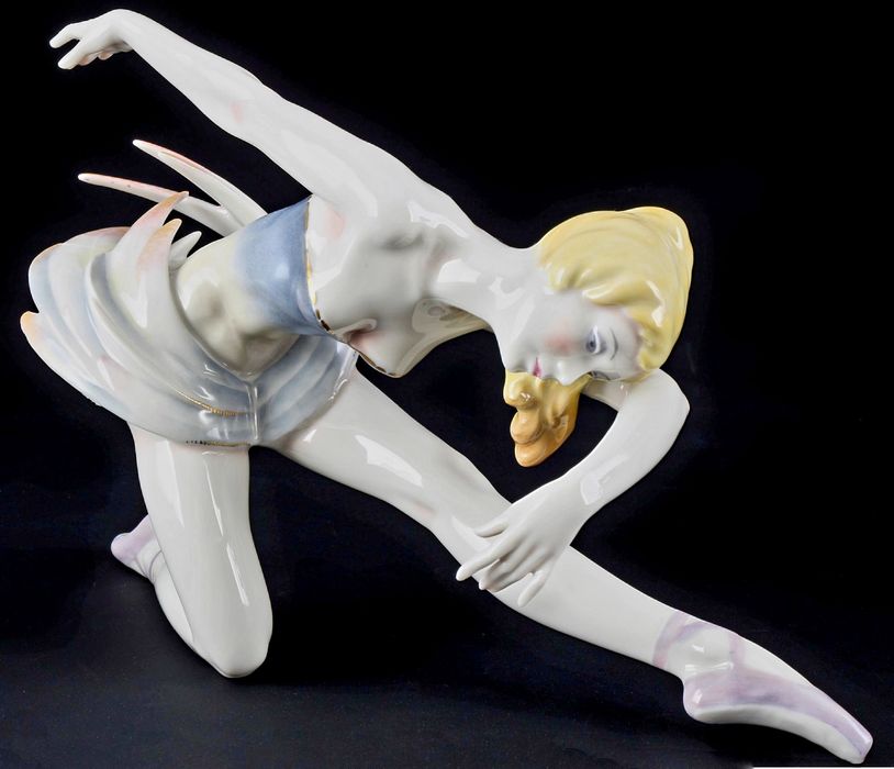 Статуэтка"Балерина лебедь" Hutschenreuther.Смотрите все мои объявлени!