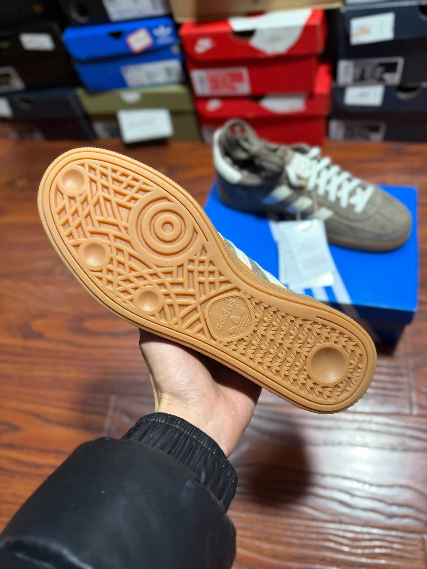 buty Espadryle adidas HandballSpezial brown Espadryle R.39