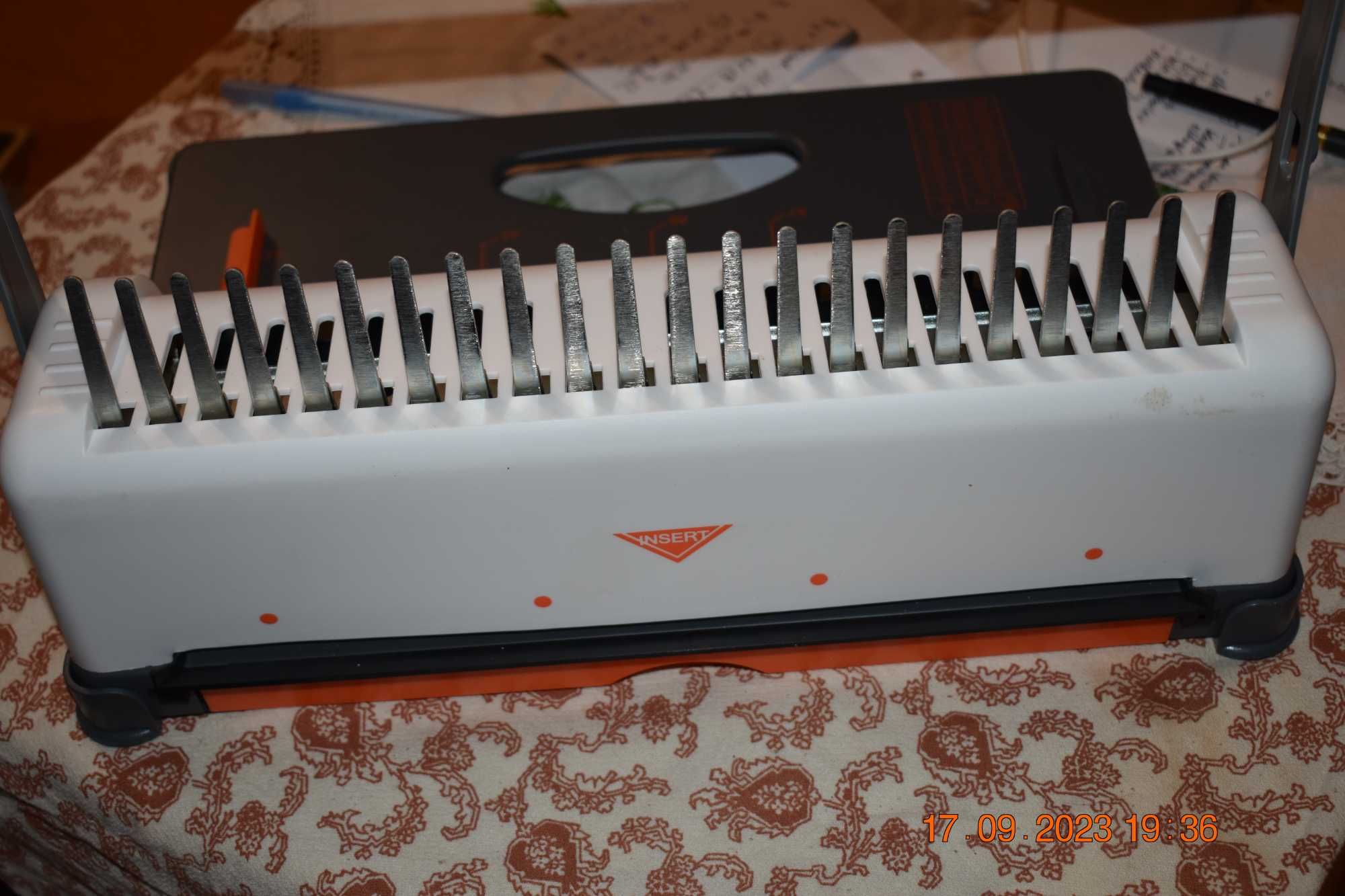 Bindownica ręczna Peach PB200-30