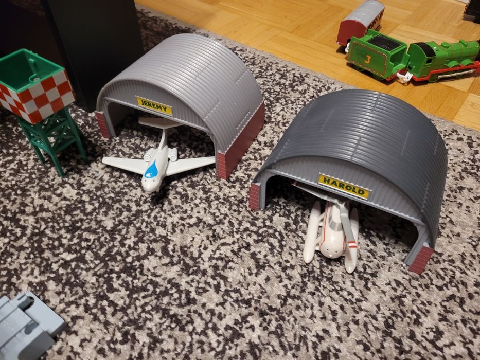 Tomek i Przyjaciele Trackmaster Budynki Stacje Tory Mega Zestaw