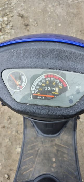 Skuter 4t mały przebieg.