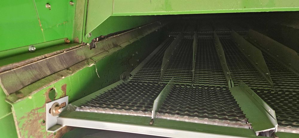 Комбайн зернозбиральний JOHN DEERE 1065 . 3.6m.