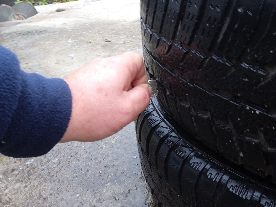 Продам шини на дісках 175/70 R13