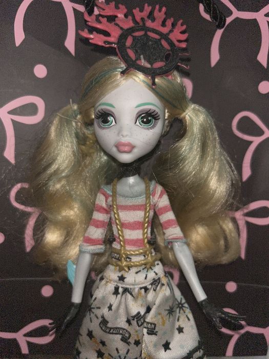 Monster high linha shriek wrecked