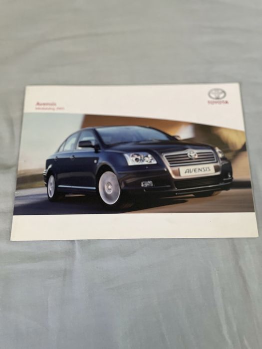 Prospekt Toyota Avensis