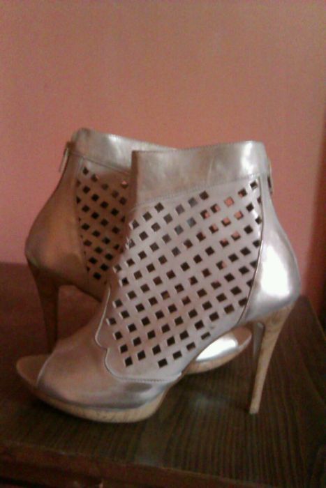 Жіночі літні черевички