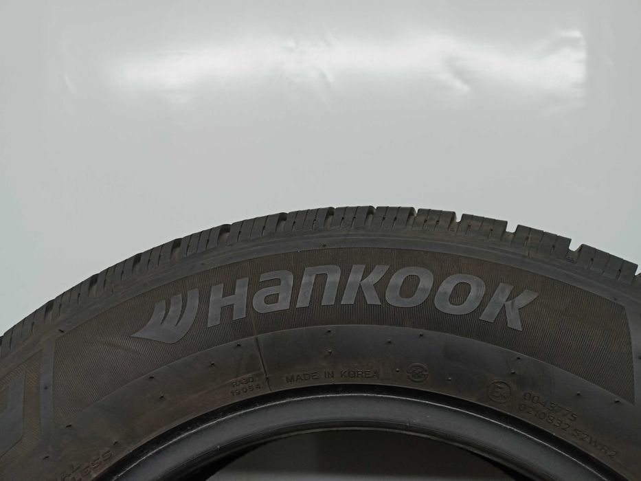Hankook Vantra ST AS2 215/65/16c 19r. 106/104T 8,6mm (640)
