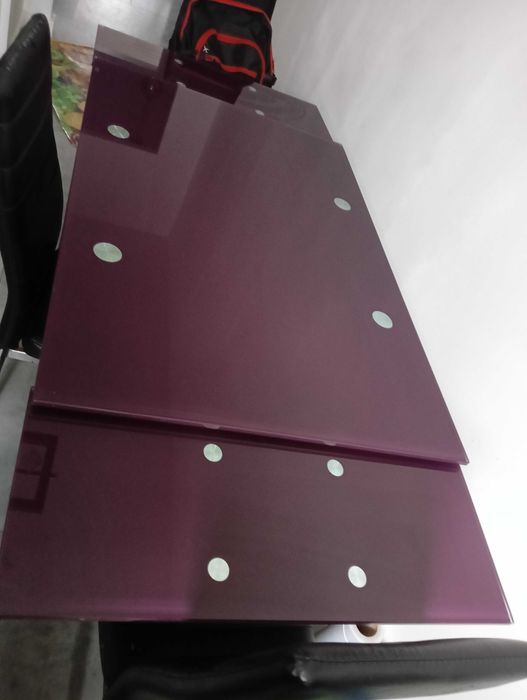 Sprzedam szklany stół fioletowy