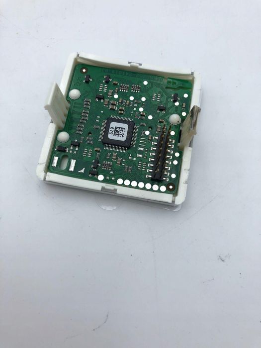 Danfoss Icon termostat z wyświetlaczem montaż podtynkowy 230V biały