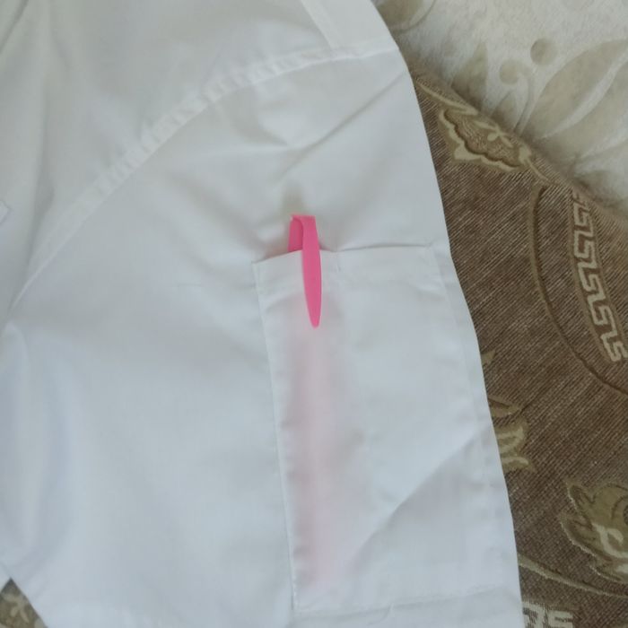 Продам форму для поваров.официантов.работников пекарни.кондитерских!