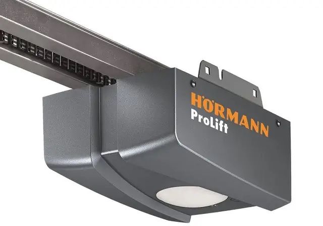 Ворота з приводом ProLift 700 Hormann, RenoMatic M-гофр 2500x2250