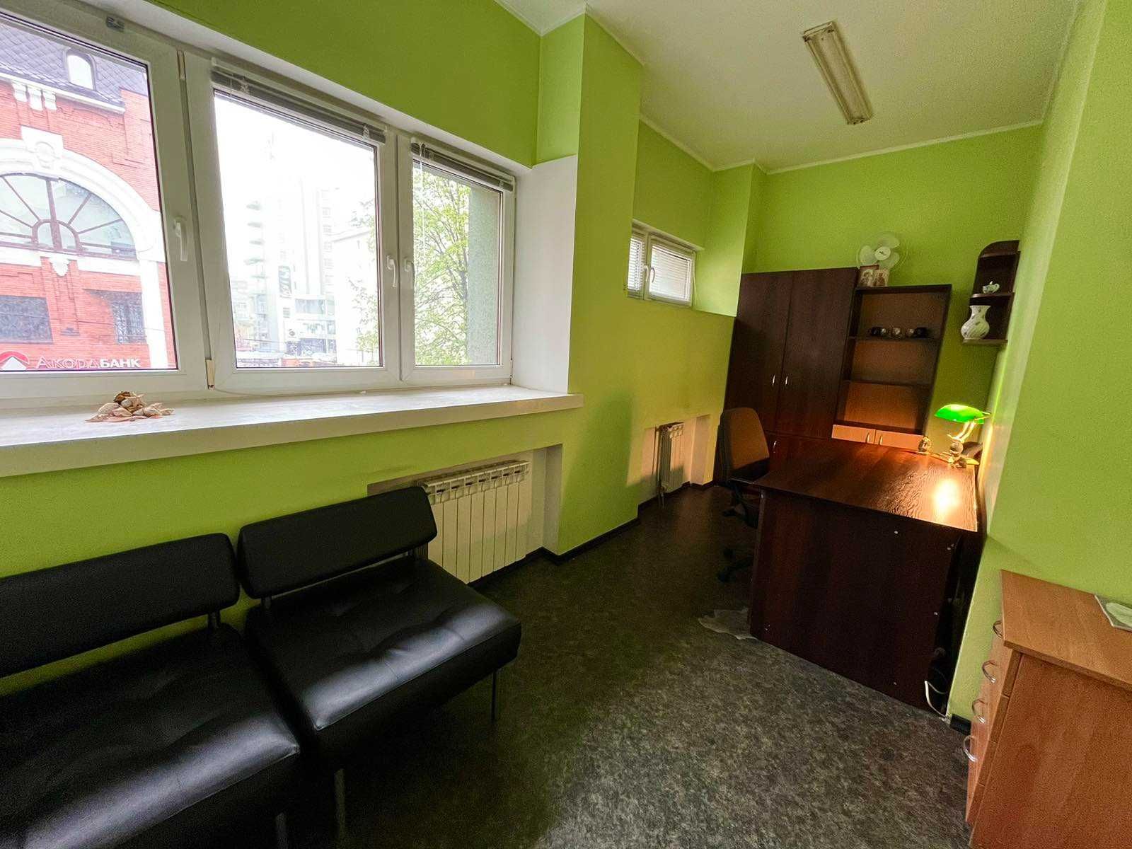 Продам Офіс Центр Идеал вул Проскурівська 2,  589,7 кВ м.