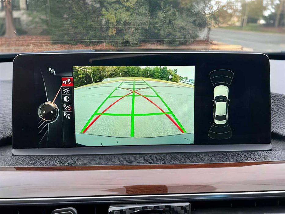 BMW 3 Series      2016