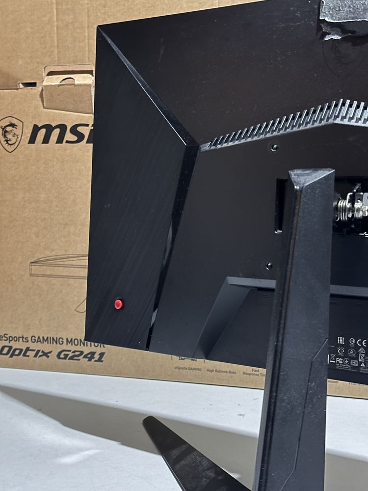 Monitor MSI 23.8 144Hz IPS