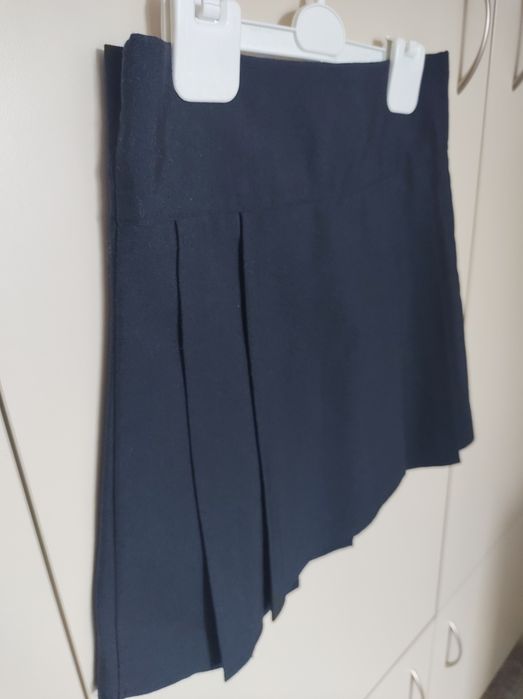 Spodnica ciemny granat 128/134cm