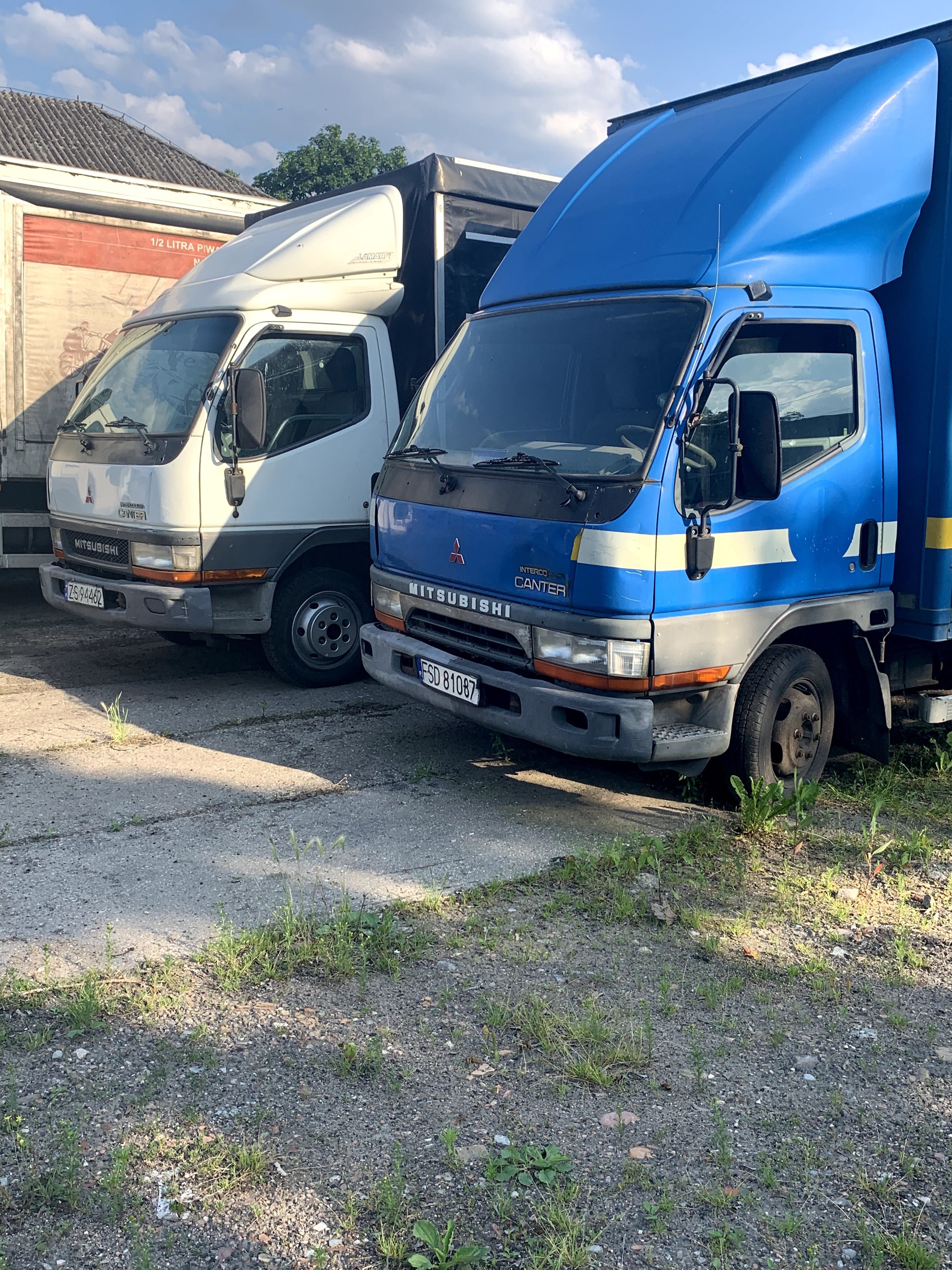 Mitsubishi Canter 35 kontener 2 szt