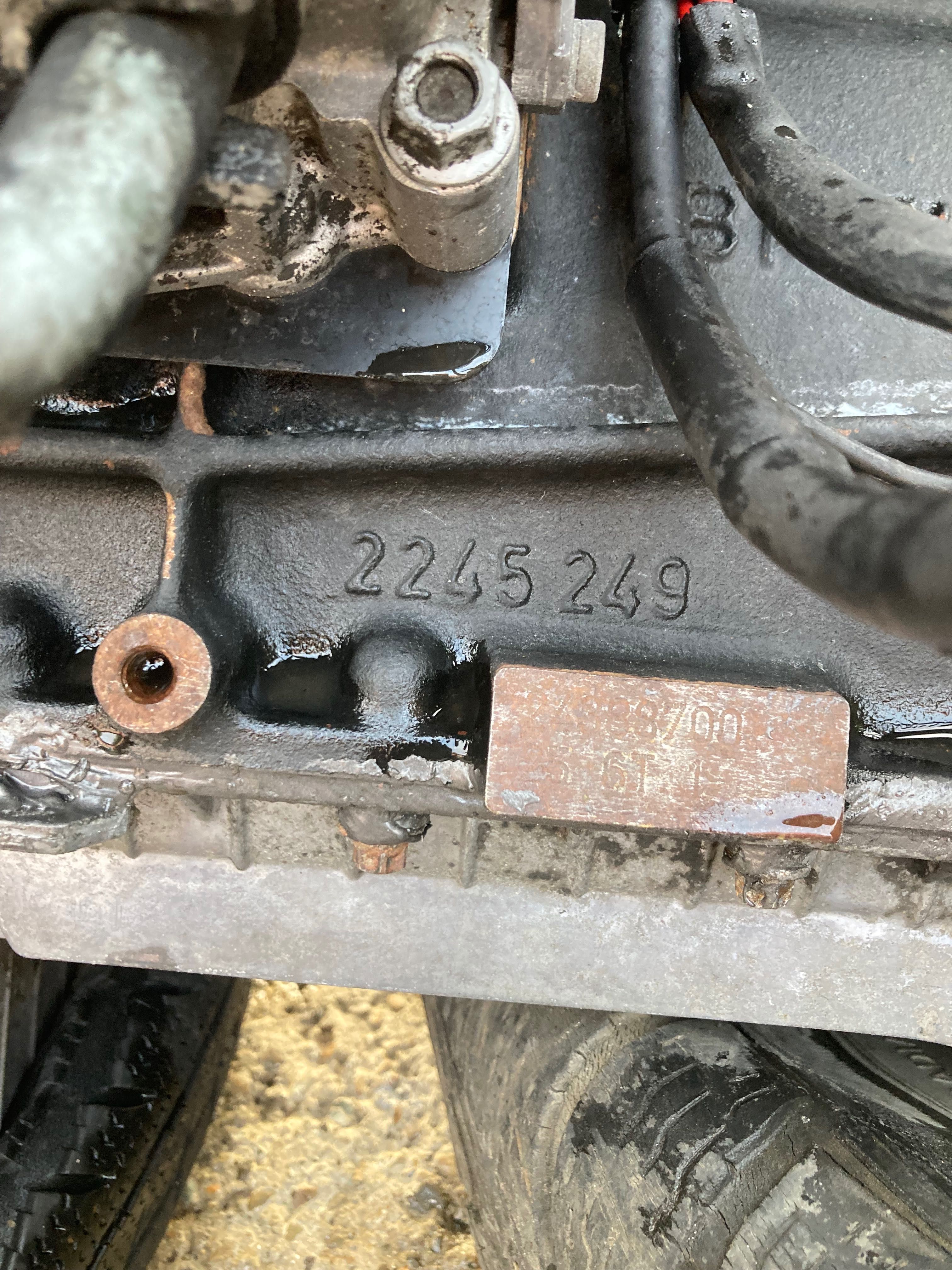 Двигун BMW 2,5 TDS M51 2245249 25 6T 1