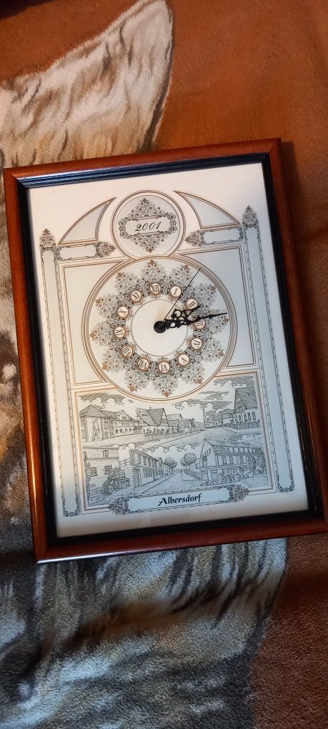 Stary fajny niemiecki zegar typu obraz.