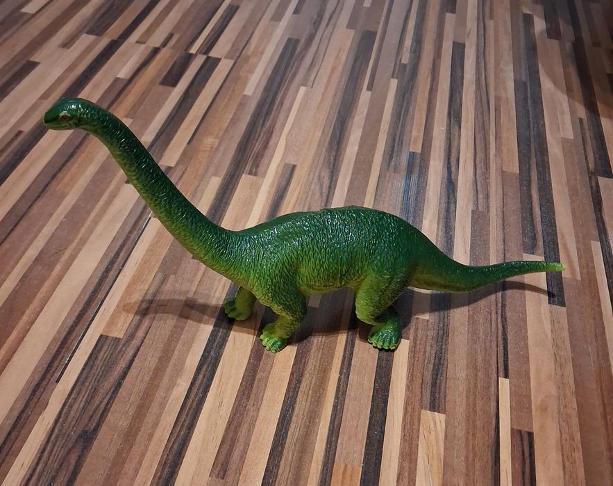 Sprzedam dinozaura gumowego