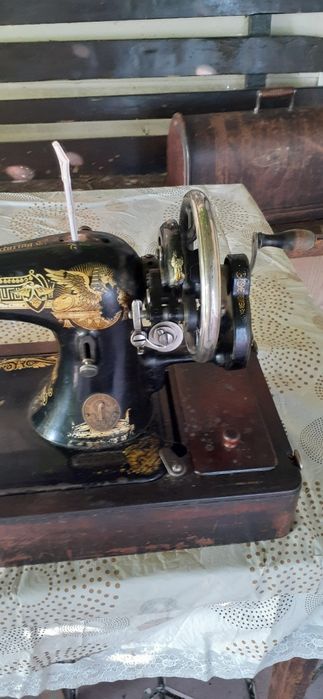 Швейная ручная машинка зингер, переносная 2500 грн