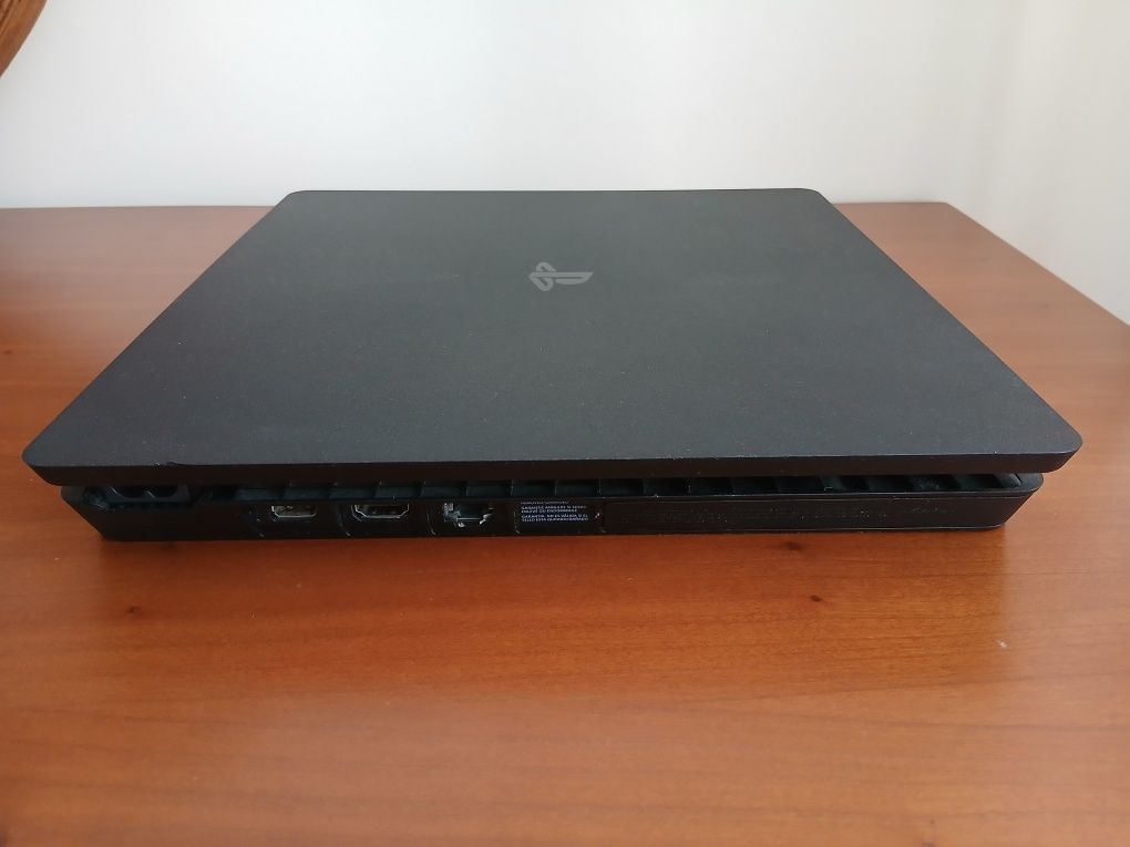 Vendo consola Ps4 Slim 1TB como nova