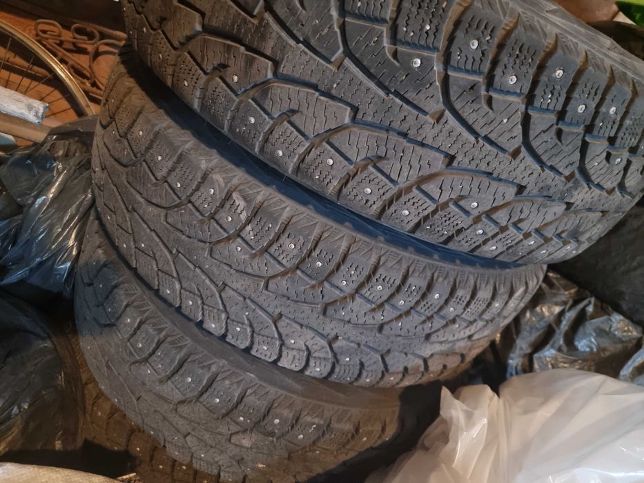 Автошини з дисками