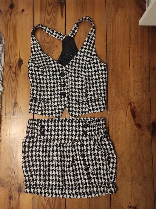 Komplet spódnica i kamizelka