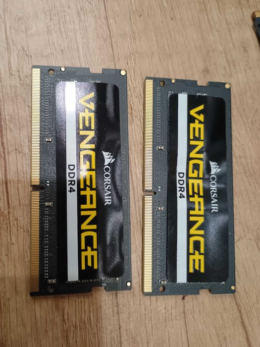 16 gb DDR4 2666 Corsair Vengeance