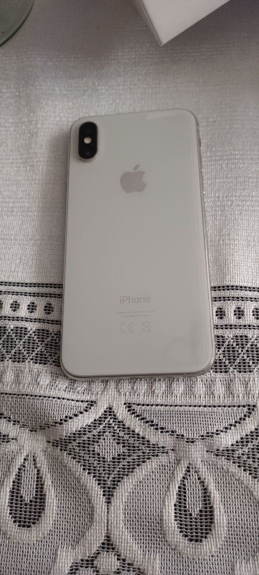 sprzedam iPhone XS 64GB