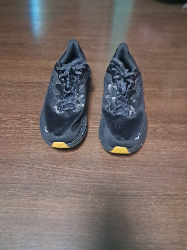 Кросівки Hoka   м Kawana.  2  р  49 1/3  32см