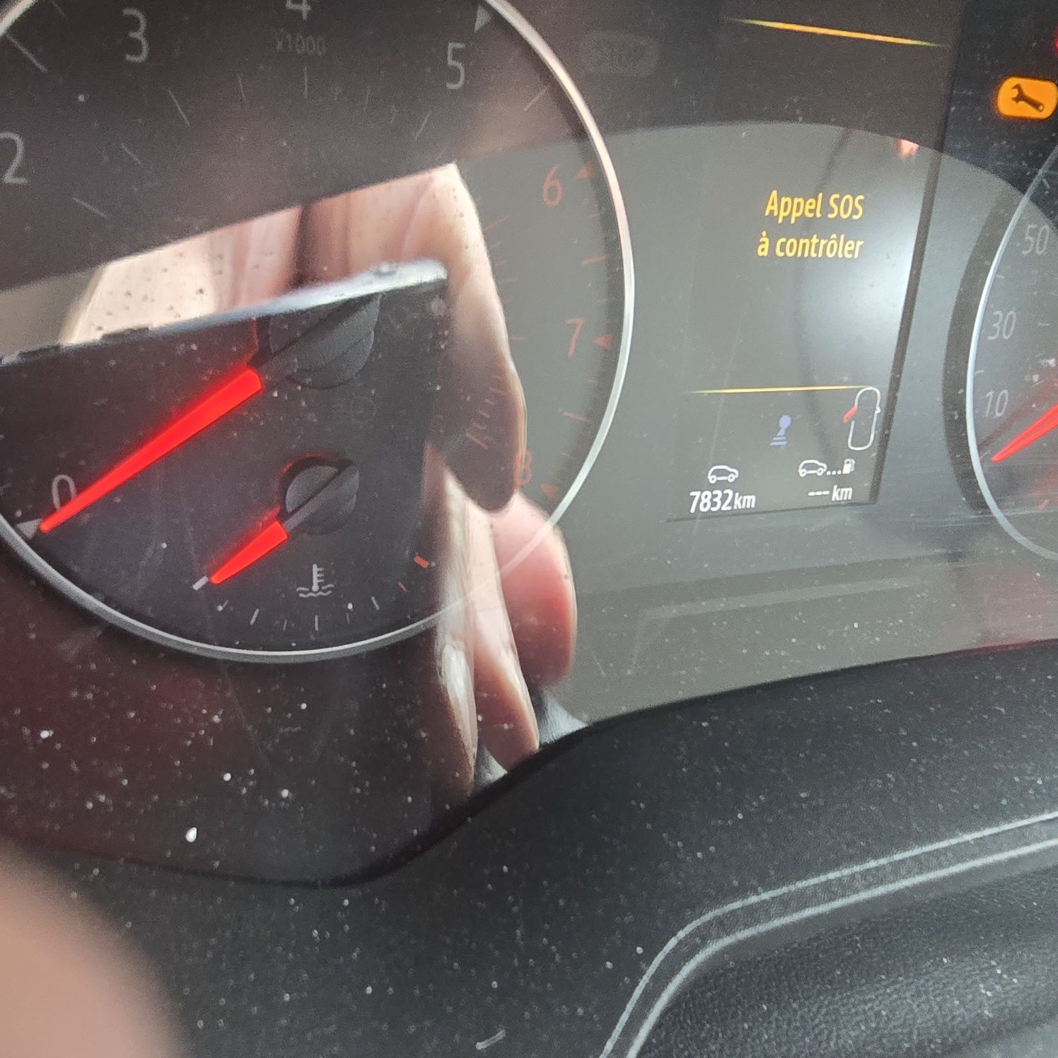 Renault clio rok 2023 przebieg 7832 km