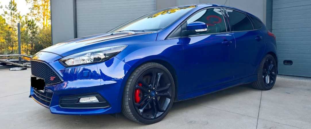 Ford Focus ST 250CV