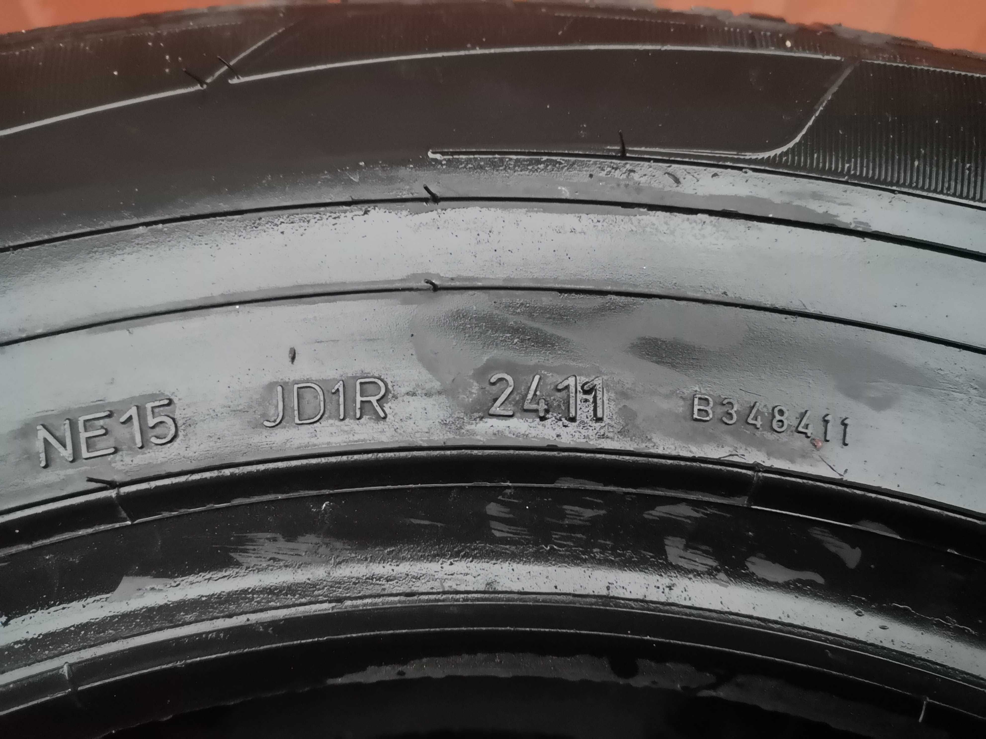 245/65 R17 111H - Dunlop Sp Winter Sport 3D (2 sztuki)