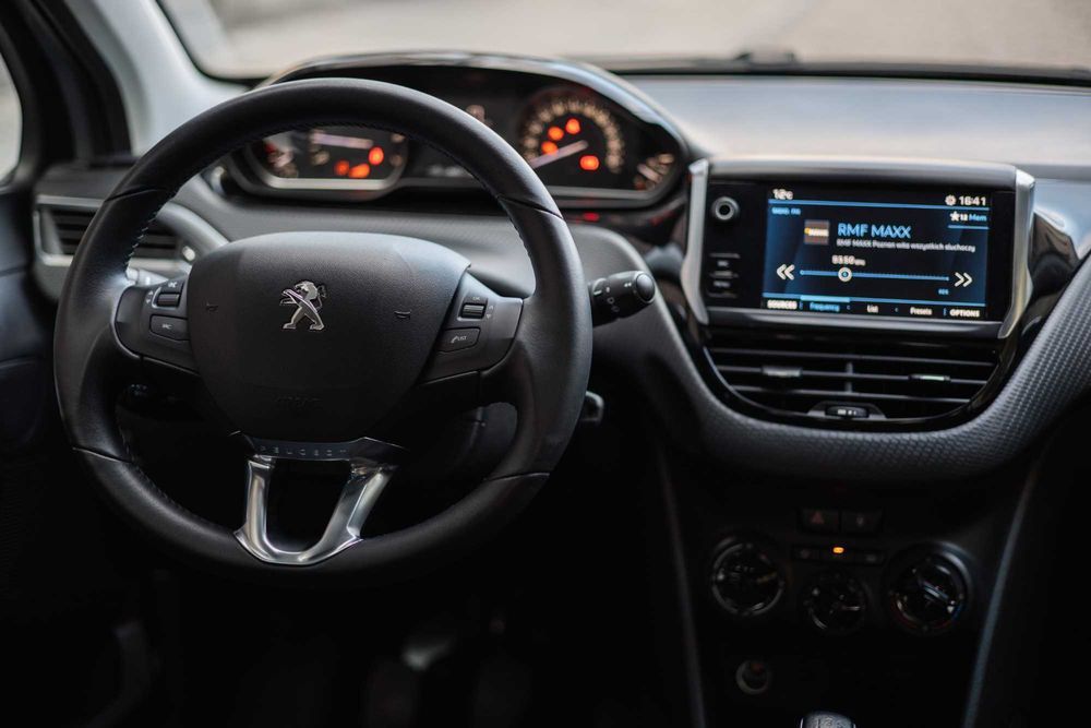 Peugeot 208 Wynajem / Wypożyczalnia samochodów Cito-Rent