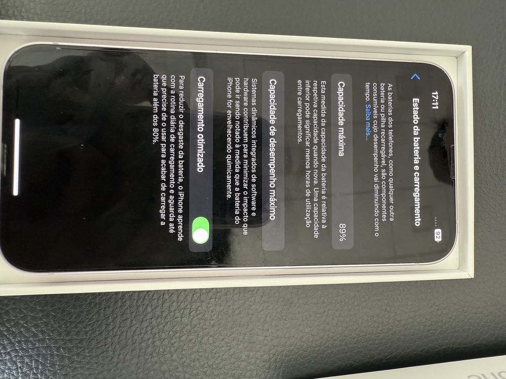 iPhone 14 com caixa
