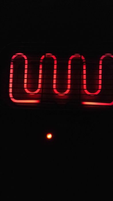 Grelhador elétrico de pé alto