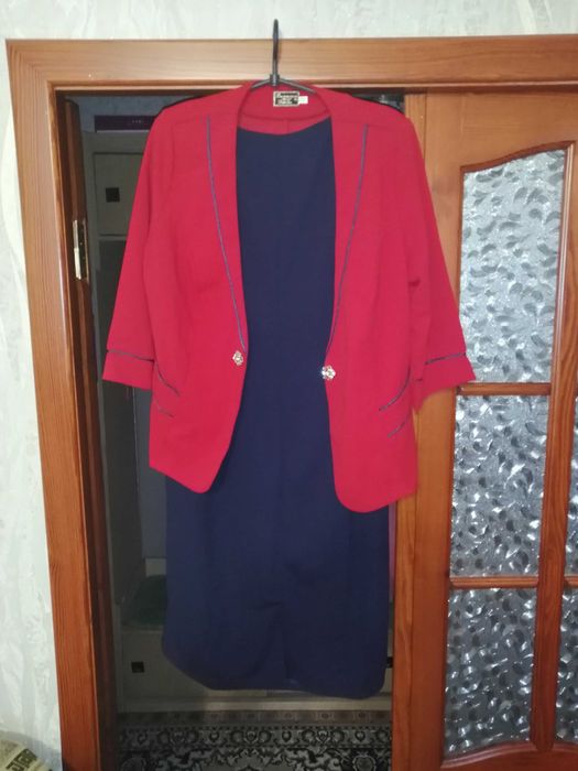 14. Новый Костюм красный жакет женский. Размер 52-60