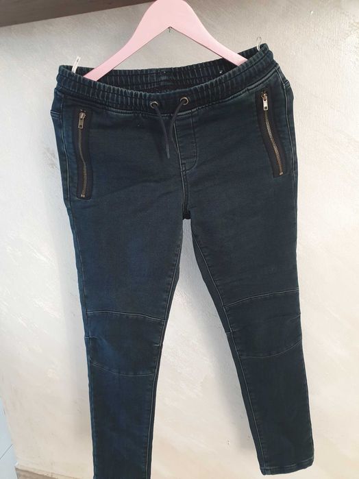 Spodnie damskie marki C&A  L