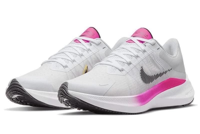 Оригінальні кросівки nike zoom winflo 8,стан нових
