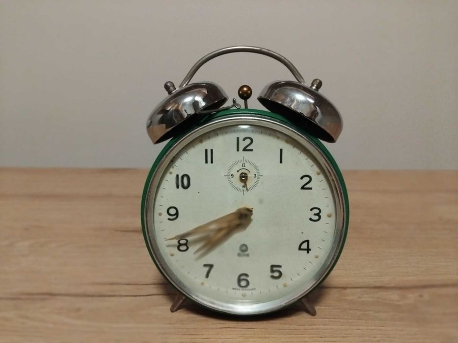 Poltik budzik polski zegar ponad 50 letni sprawny