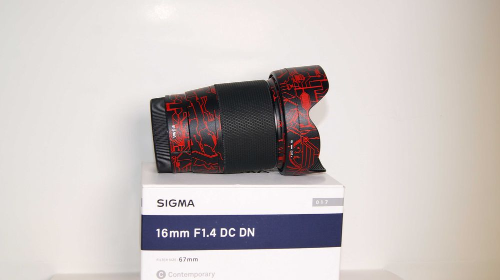Obiektyw SIGMA 16mm  F1,4 DC DN  do Sony E
