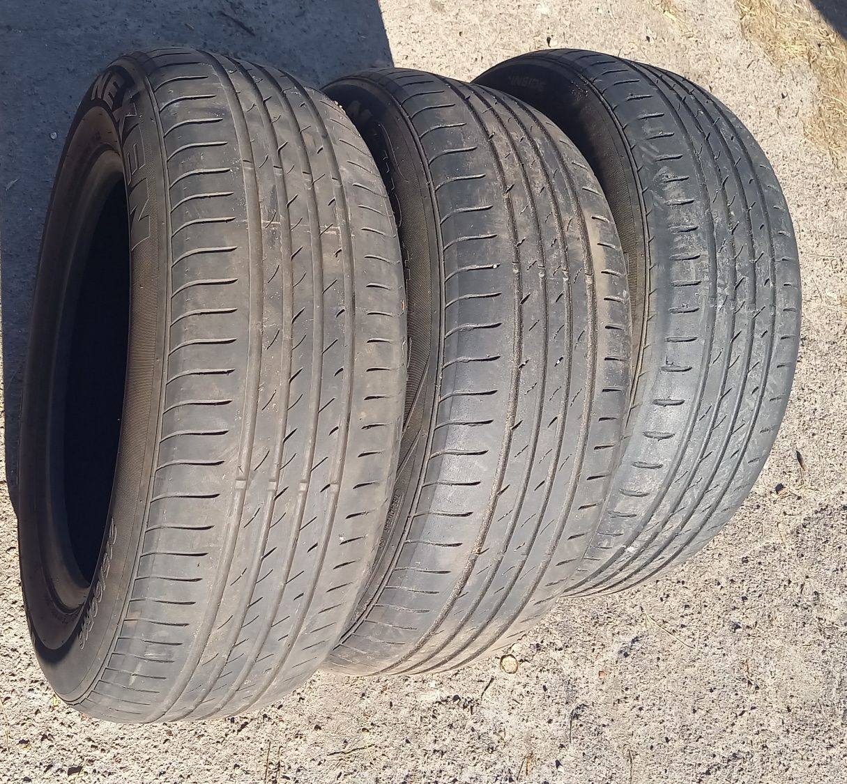 Літні шини Nexen 215/60 R16 3 шт.