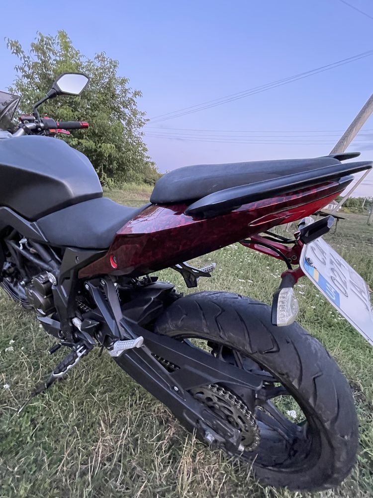 Продам Voge300r
