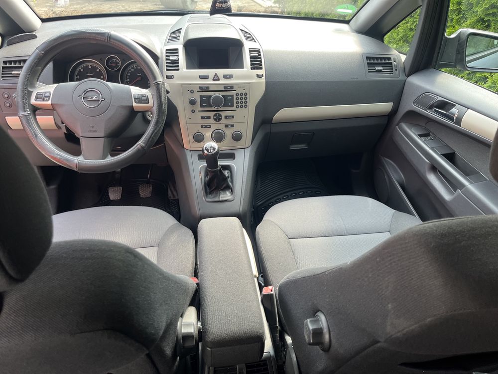 Zafira 1.9 cdti 120km Lift 7-osób